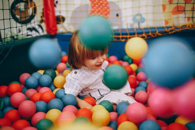 Activités indoor avec les enfants à Rennes et alentours