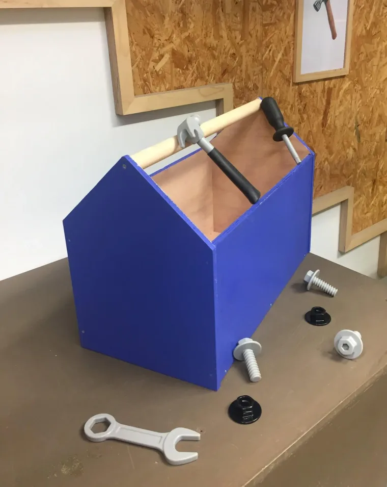 Atelier enfant : fabriquer une caisse à outils en bois